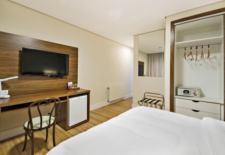 Hotel Chateau กังโปสดูจอร์เดา ภายนอก รูปภาพ
