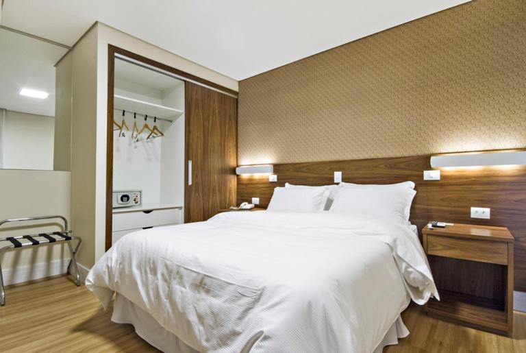 Hotel Chateau กังโปสดูจอร์เดา ภายนอก รูปภาพ