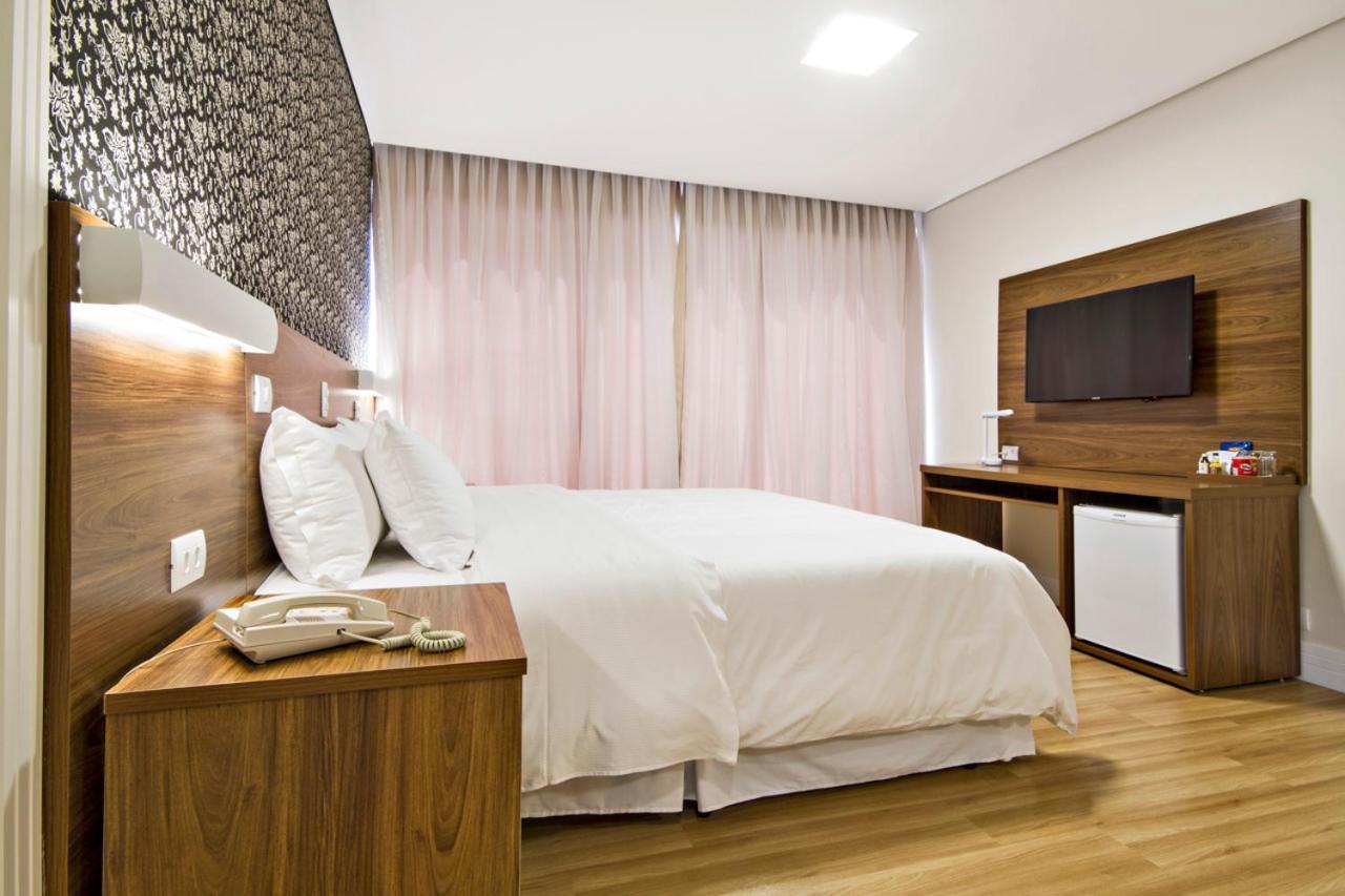 Hotel Chateau กังโปสดูจอร์เดา ภายนอก รูปภาพ