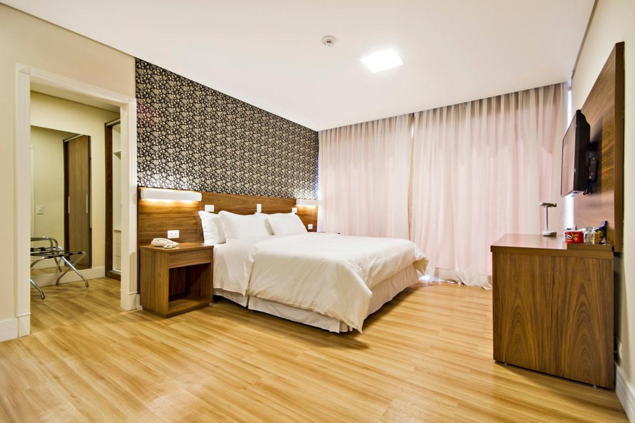 Hotel Chateau กังโปสดูจอร์เดา ภายนอก รูปภาพ