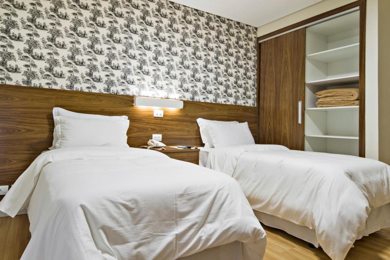 Hotel Chateau กังโปสดูจอร์เดา ภายนอก รูปภาพ