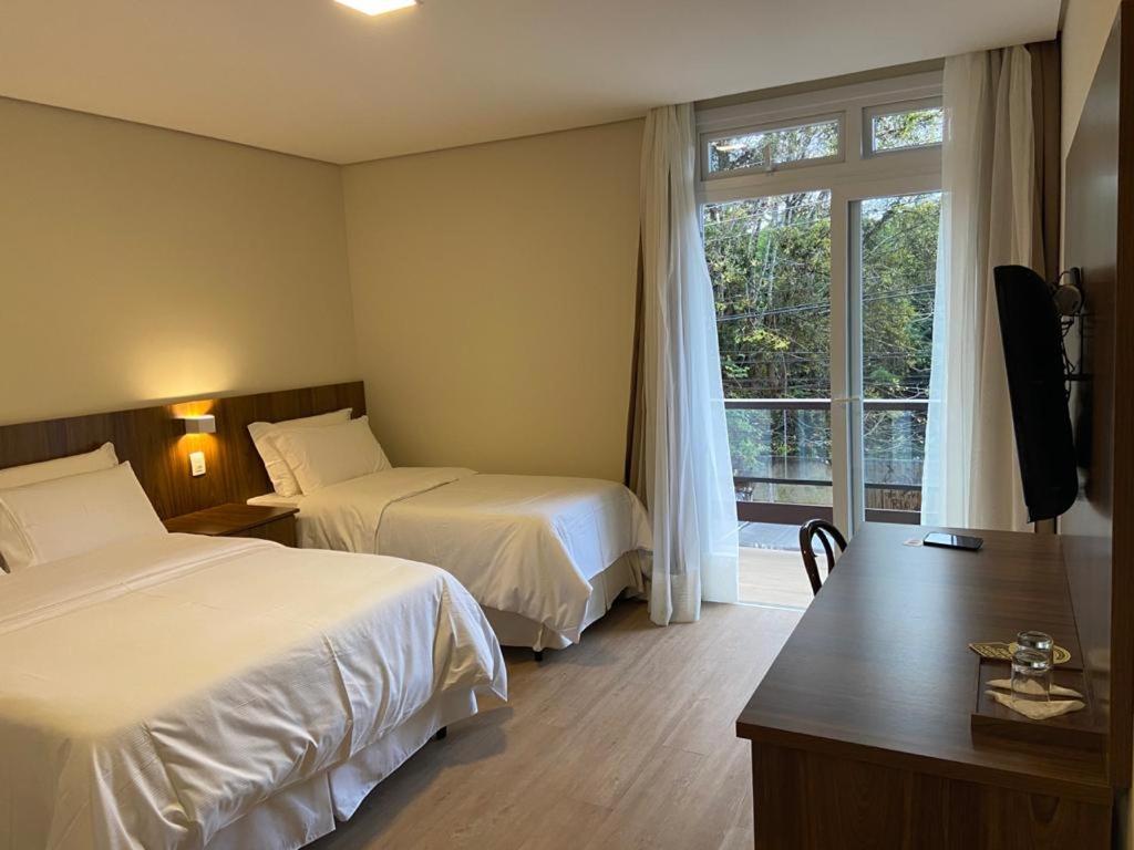 Hotel Chateau กังโปสดูจอร์เดา ภายนอก รูปภาพ